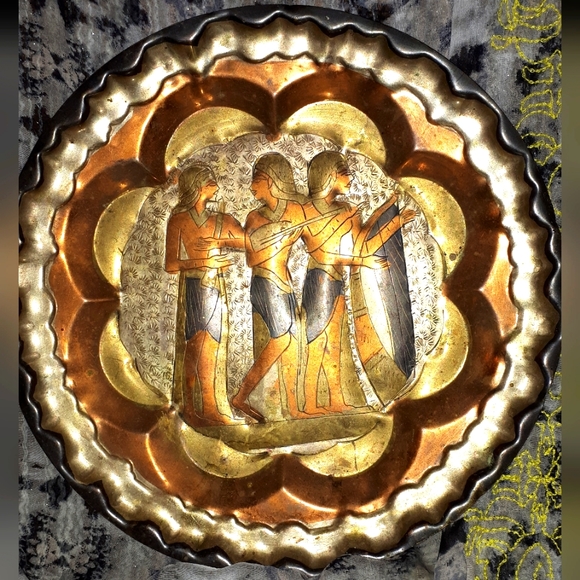 Vintage Egyptian scene decorative plate - Picture 1 of 3